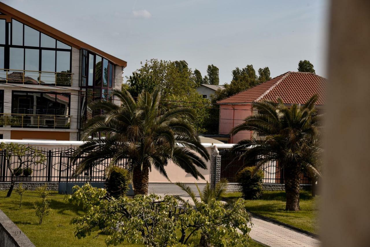 Villa Garden Shkodra Экстерьер фото