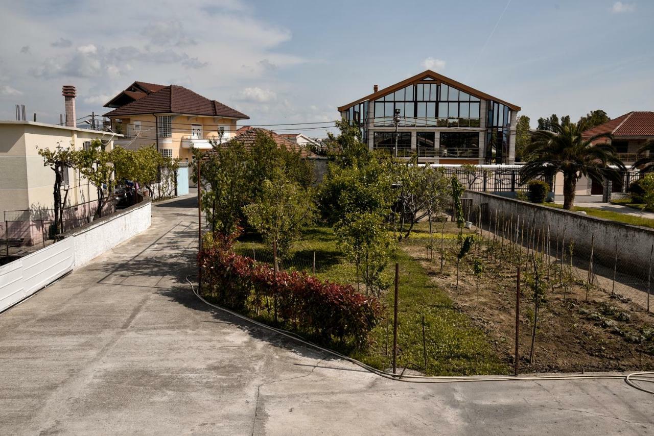 Villa Garden Shkodra Экстерьер фото
